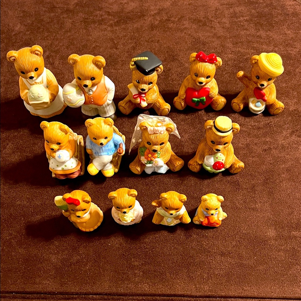 HOMCO. Vintage Adorable Ceramic Bear Figurines. NWOT. Sri Lanka